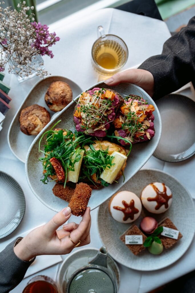 dudok high tea